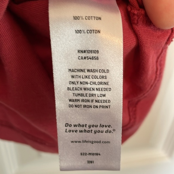 Life is Good sz M Red Graphic T-Shirt with “Take a Hike” man & backpack motif - Picture 8 of 8